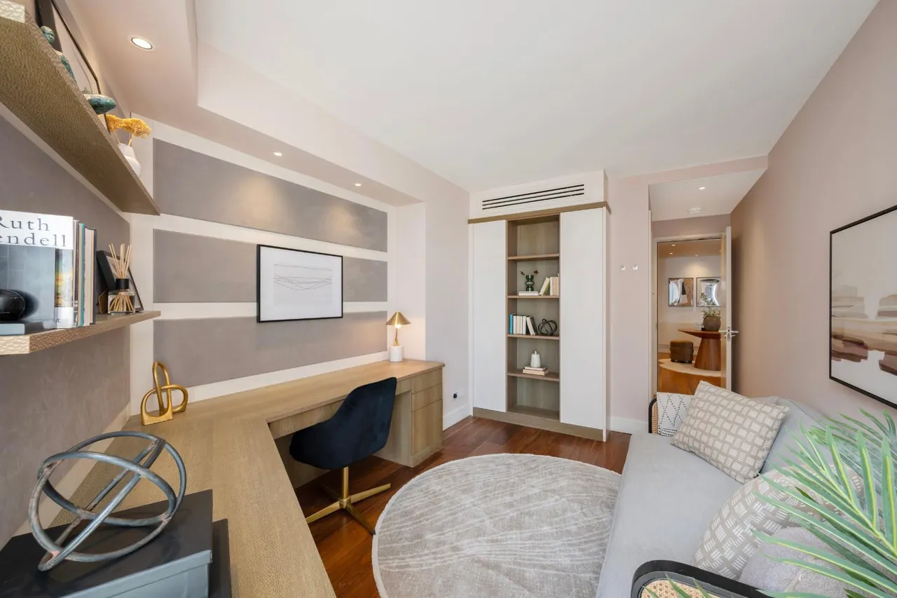 Hester Road, London, SW11, photo 32
