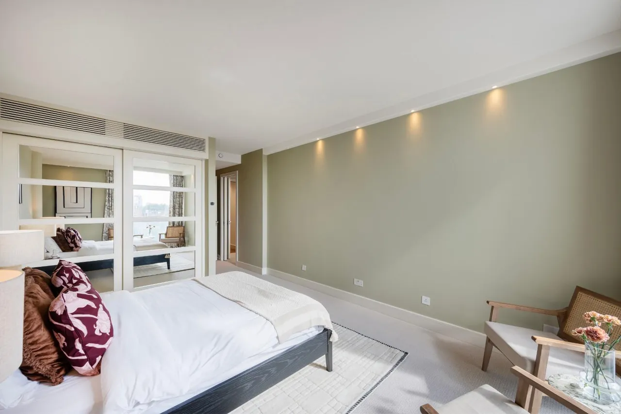Hester Road, London, SW11, photo 28