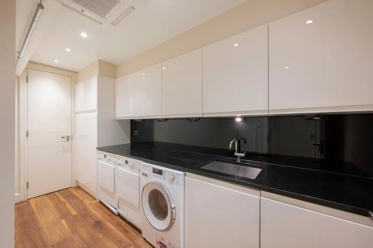 Hester Road, London, SW11, photo 33