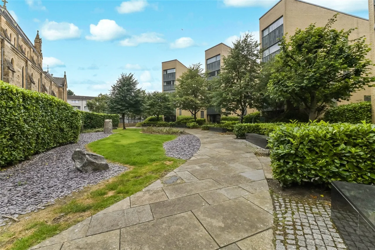 Queen Elizabeth Gardens, Glasgow, G5, photo 4