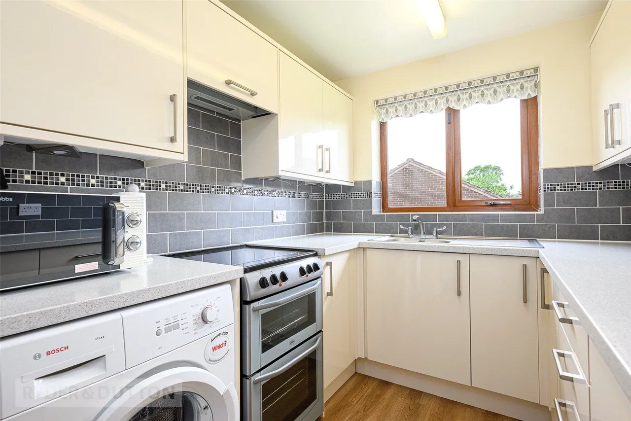 Buttermere Drive, Dalton, HD5, photo 5
