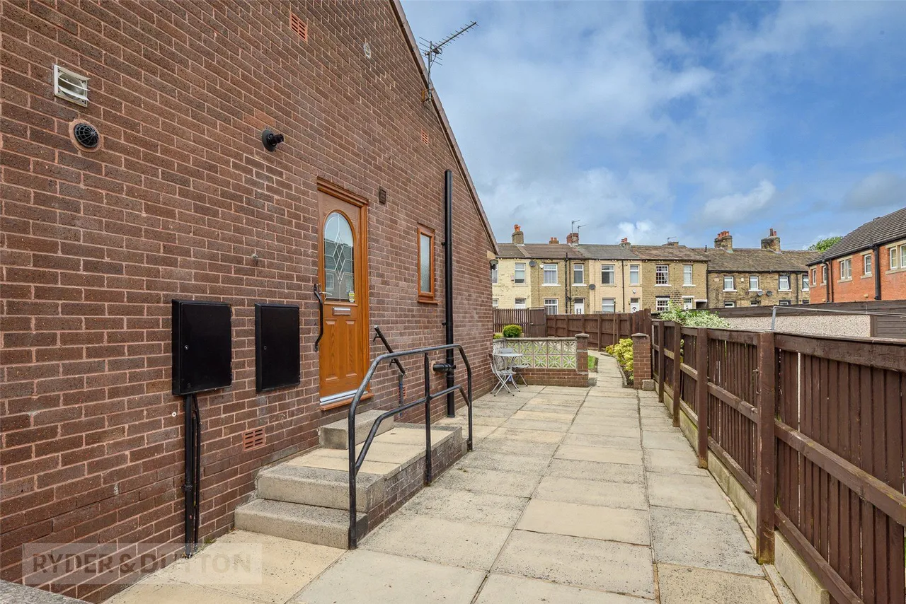 Buttermere Drive, Dalton, HD5, photo 16