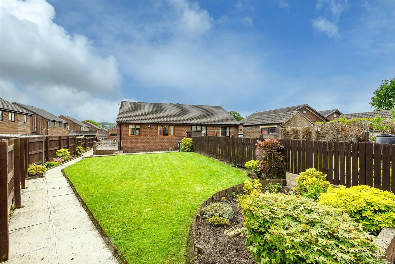 Buttermere Drive, Dalton, HD5, photo 14