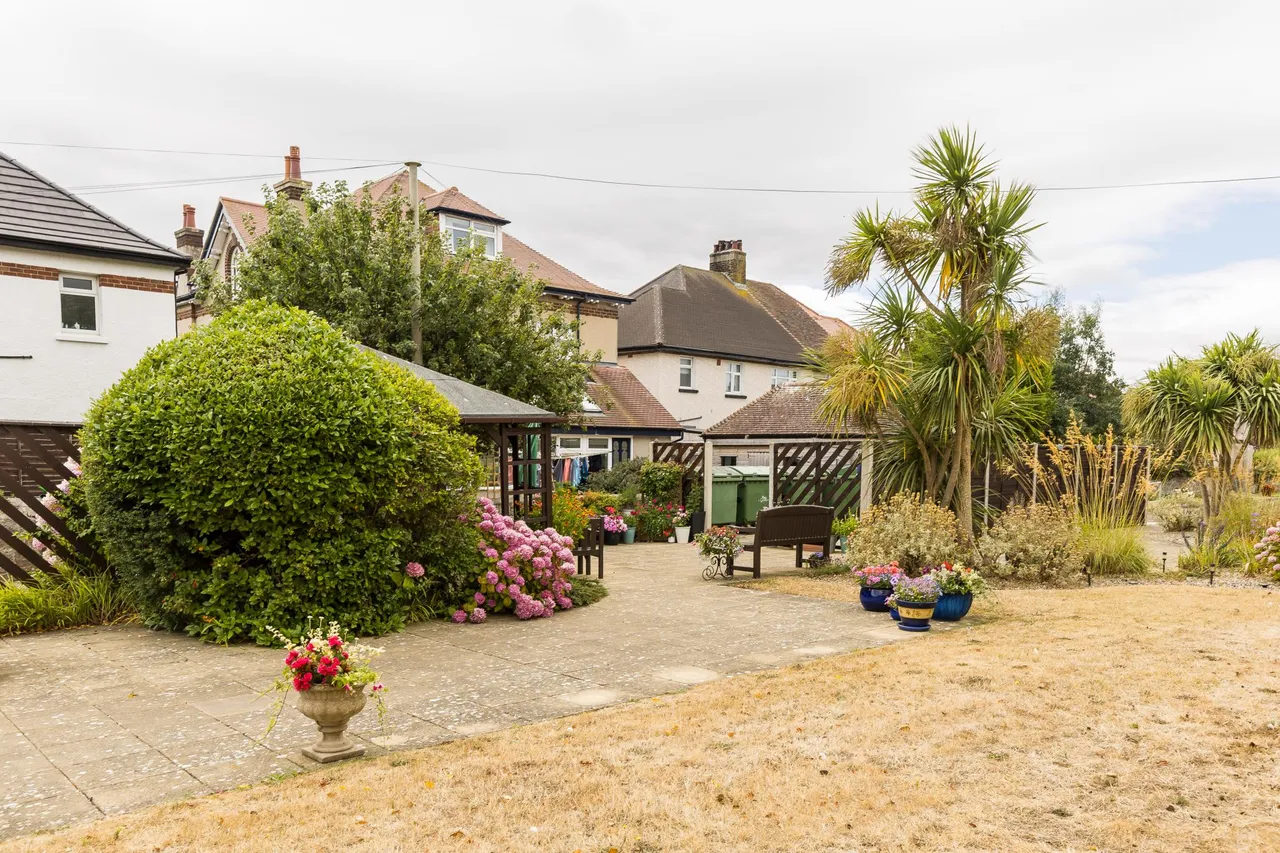 1 bed flat for sale, Gloddaeth Avenue, Llandudno, LL30