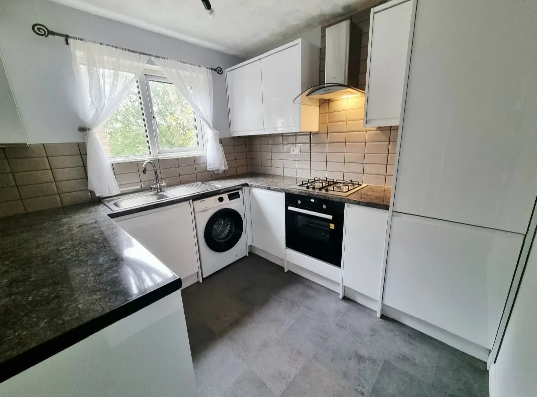 Jessop Road, SG1, photo 3