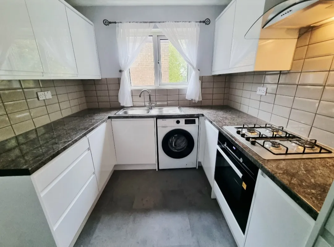 Jessop Road, SG1, photo 2