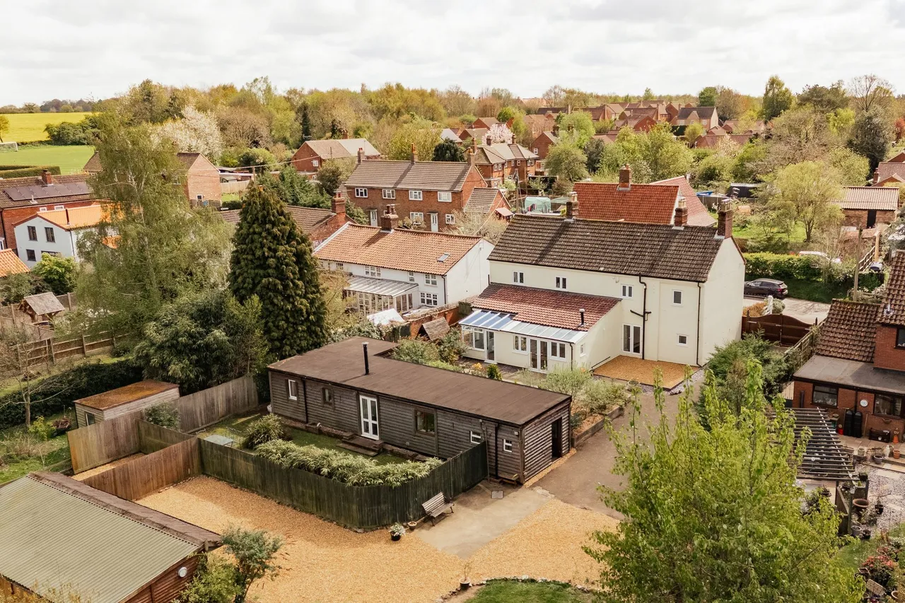 6 bed house for sale, Beautifully Renovated Period Home in