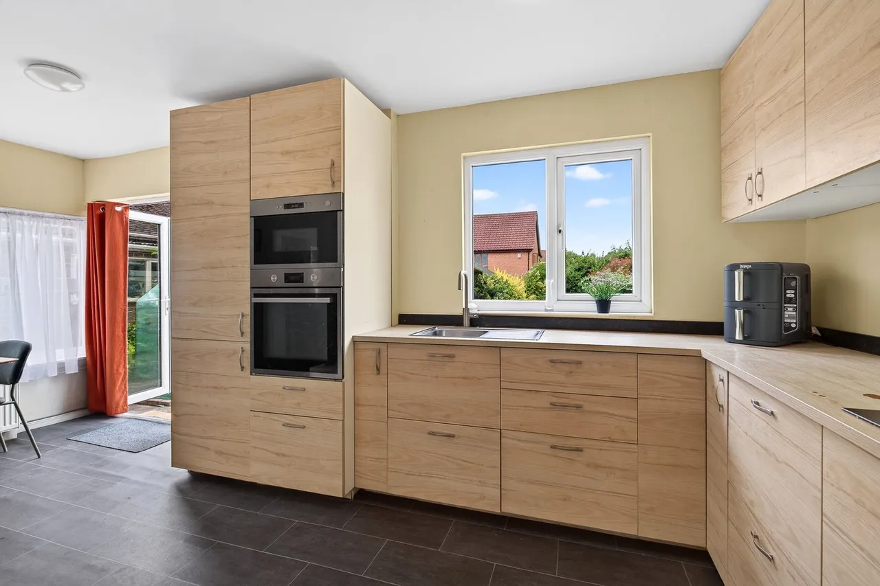 Bradwell Road, Bradville, Milton Keynes, MK13, photo 5