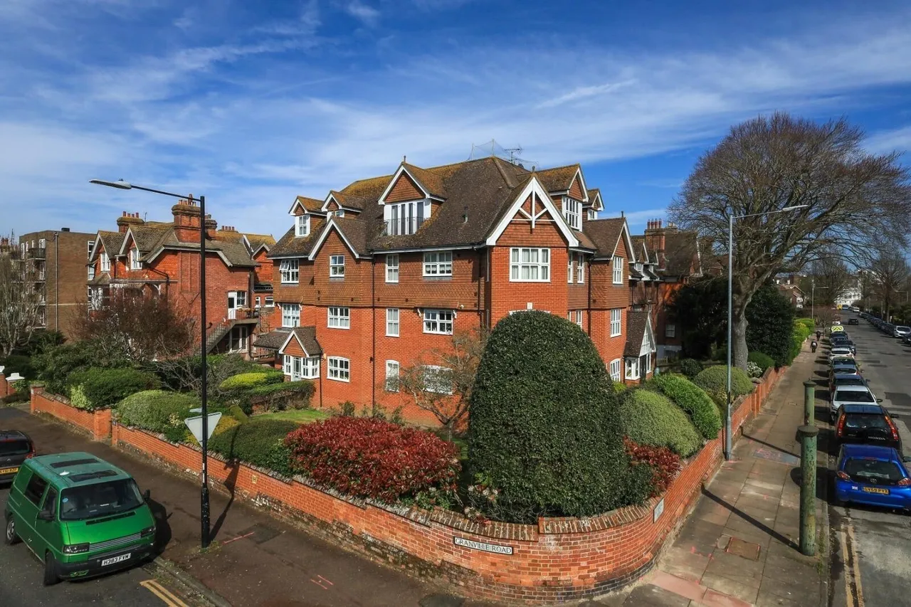 Silverdale Road, Eastbourne, BN20, photo 13