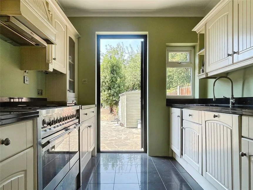 Avery Hill Road, London, SE9, photo 4