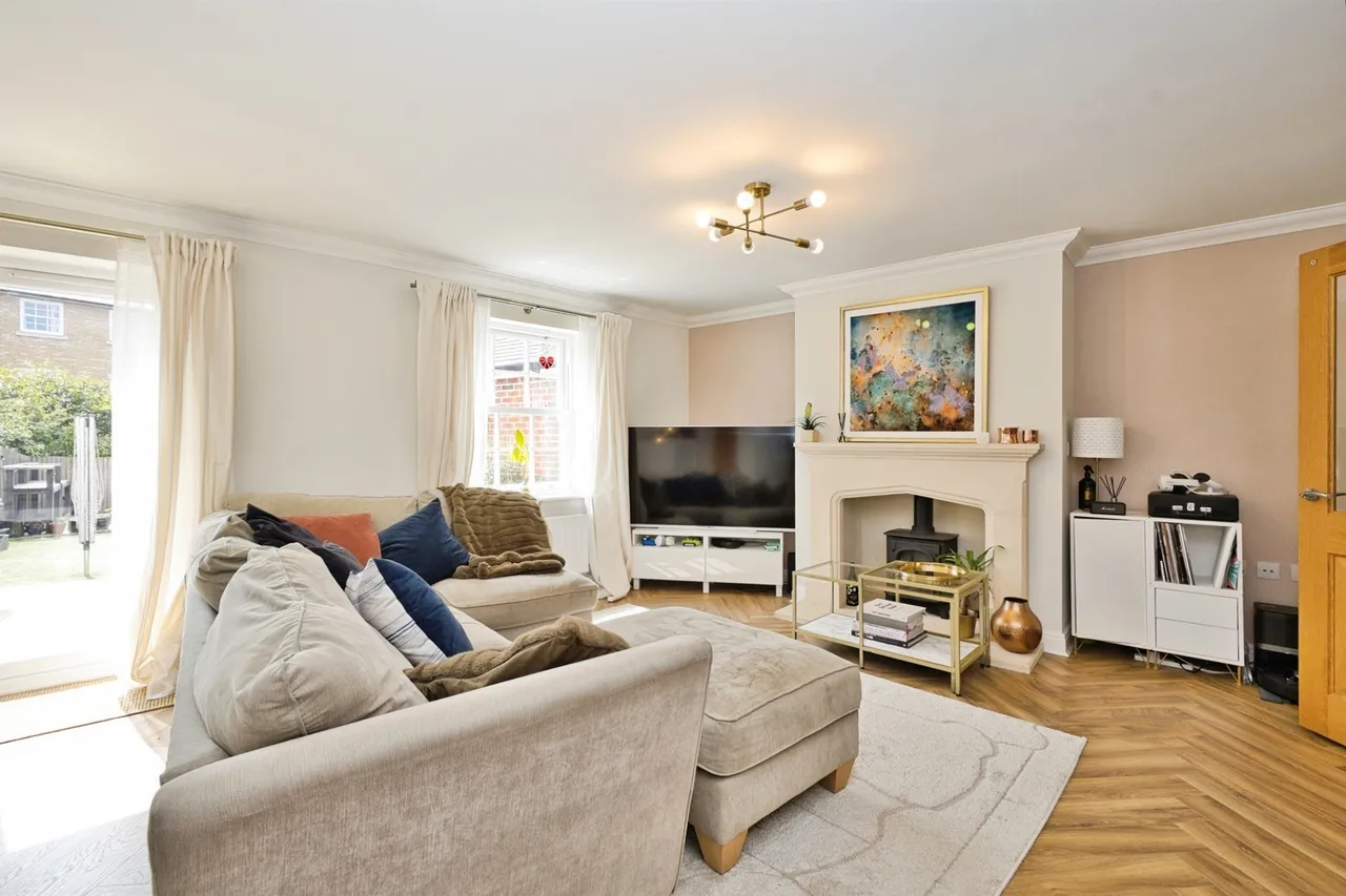 Newcross Crescent, Yeovil, BA21, photo 2
