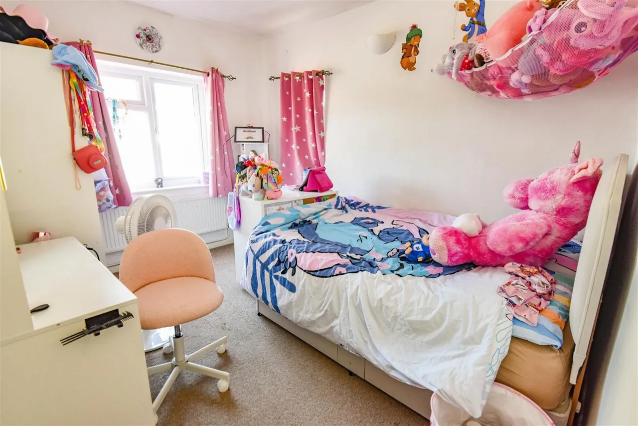 Longaston Lane, Slimbridge, GL2, photo 8
