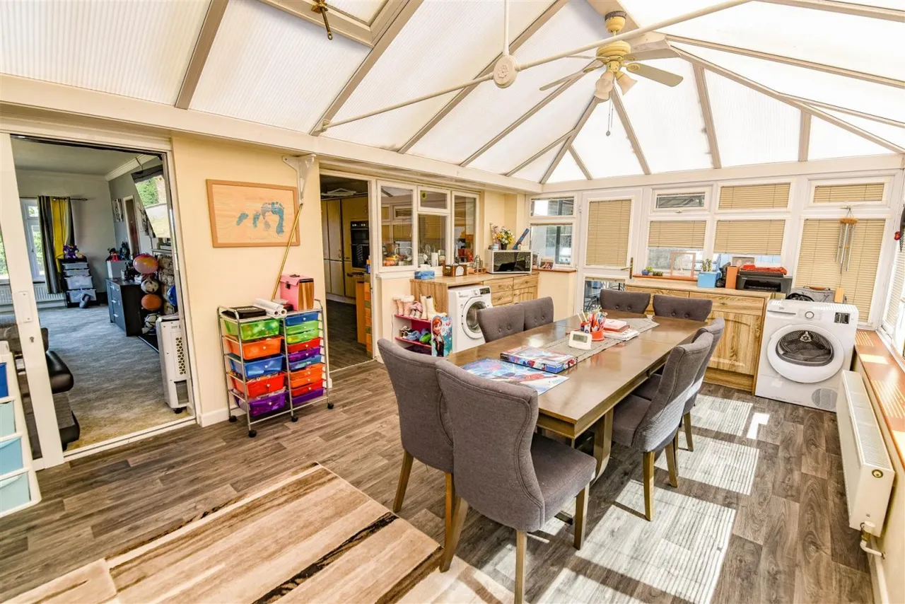 Longaston Lane, Slimbridge, GL2, photo 4