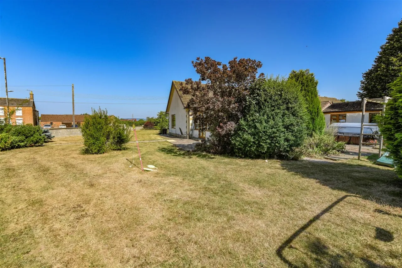 Longaston Lane, Slimbridge, GL2, photo 2