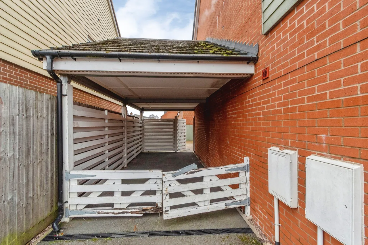 Lime Pit Lane, Cannock, WS11, photo 13
