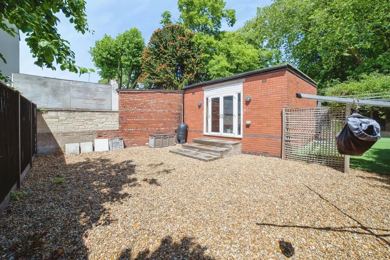 High Oakham Road, Mansfield, Nottinghamshire, NG18, photo 39