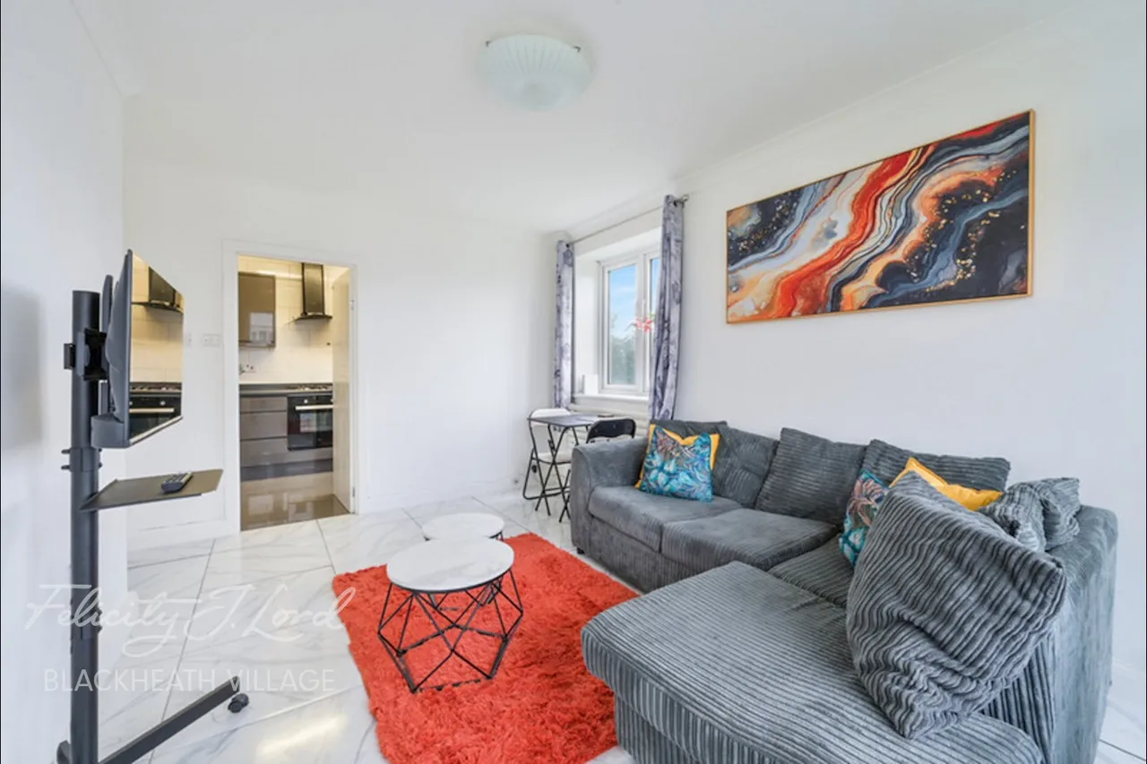 Casterbridge Road, London, photo 4
