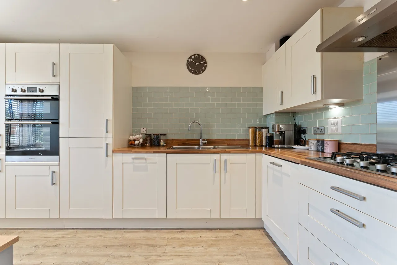 Pritchard Way, Amesbury, SP4, photo 3