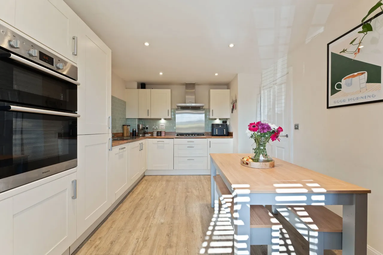 Pritchard Way, Amesbury, SP4, photo 2