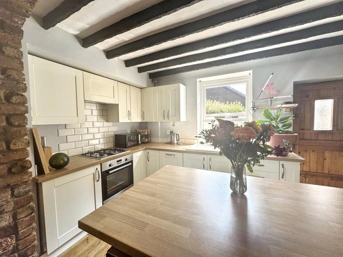 Plas Newydd Buildings, Abergele, Conwy, LL22 7HN, photo 3