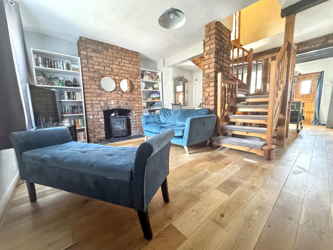 Plas Newydd Buildings, Abergele, Conwy, LL22 7HN, photo 2