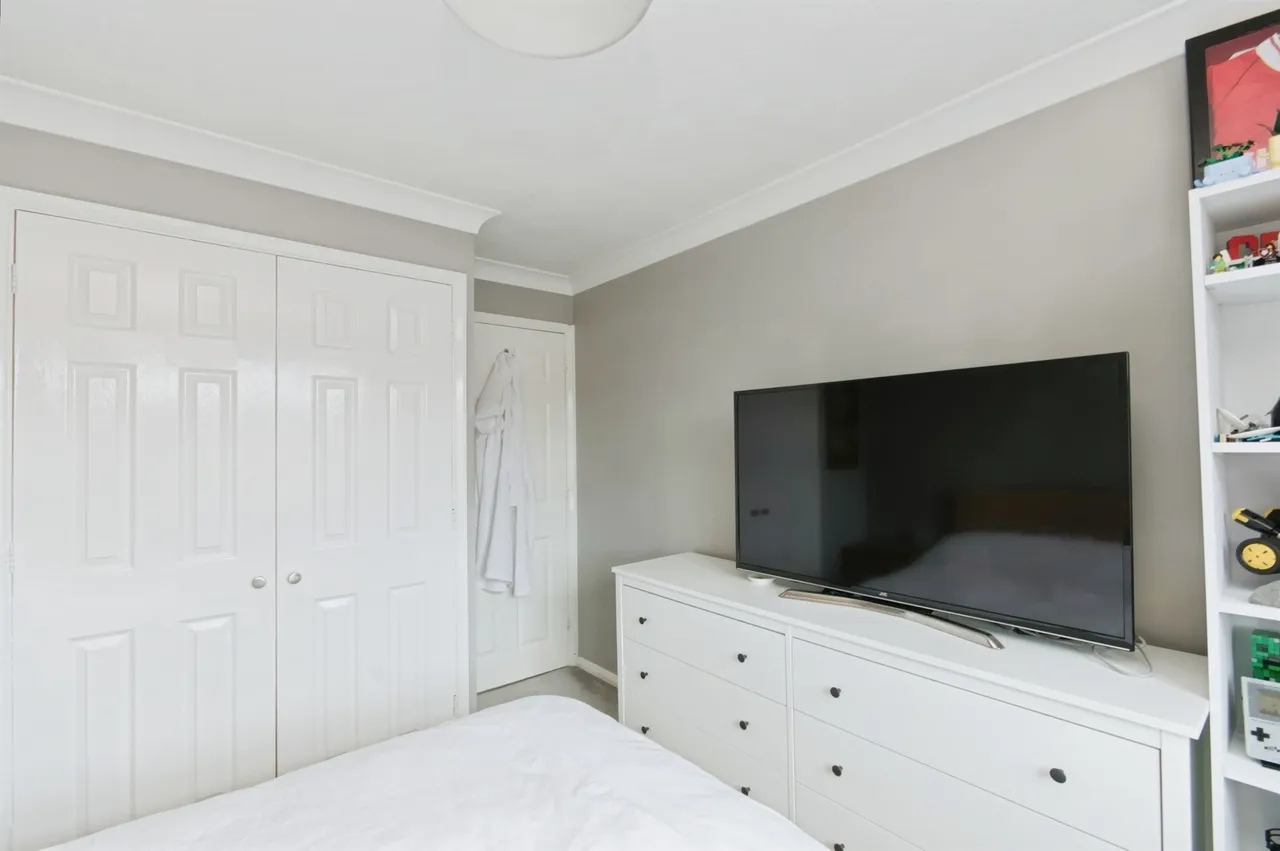 Hudson Close, Eastbourne, photo 11