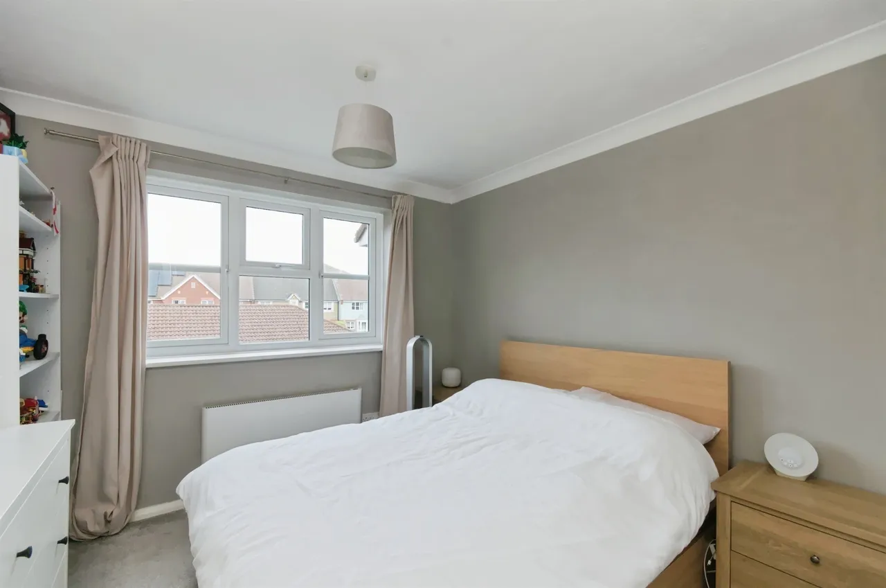 Hudson Close, Eastbourne, photo 9