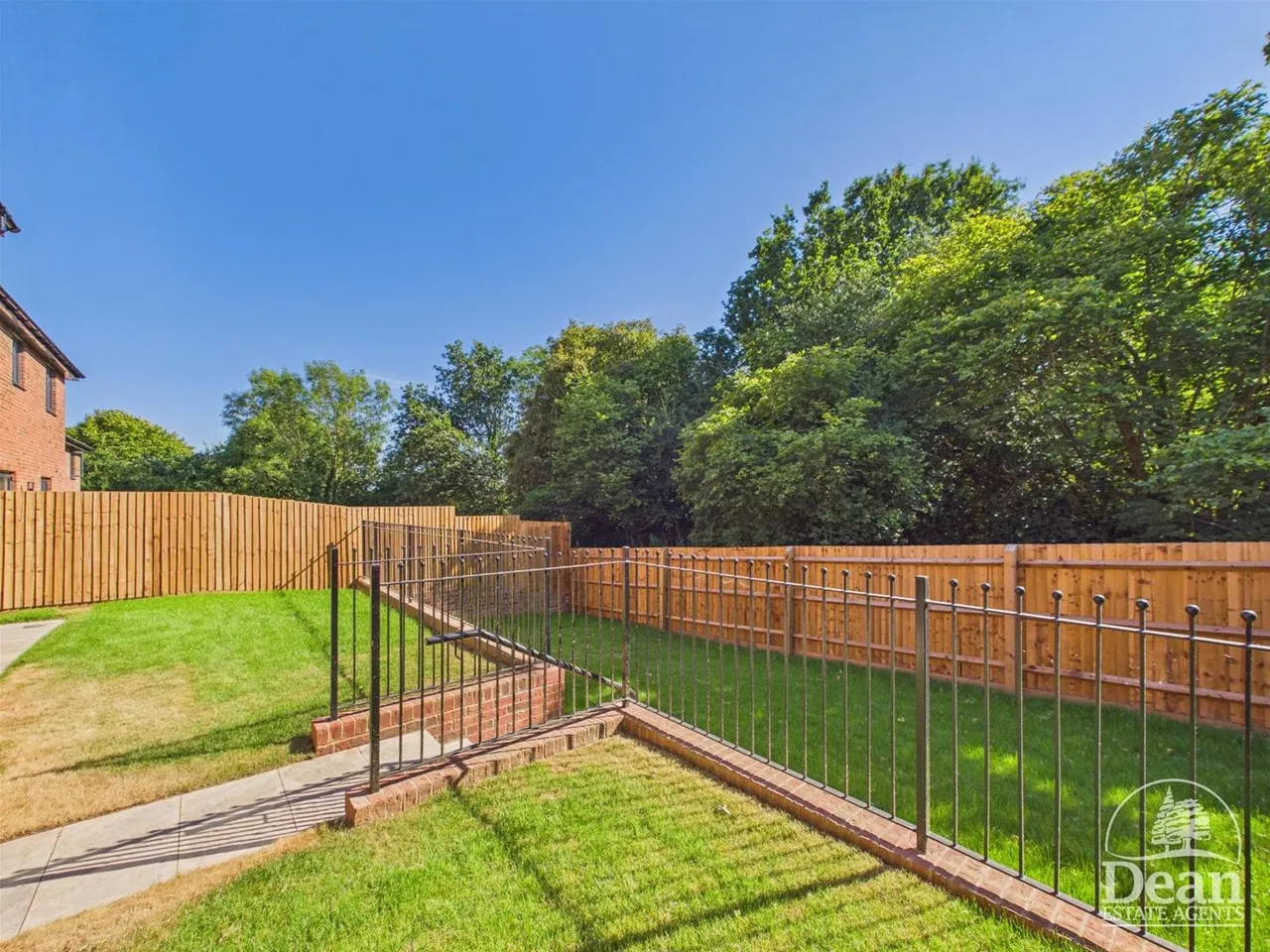 Goldfinch Way, Lydney, photo 15