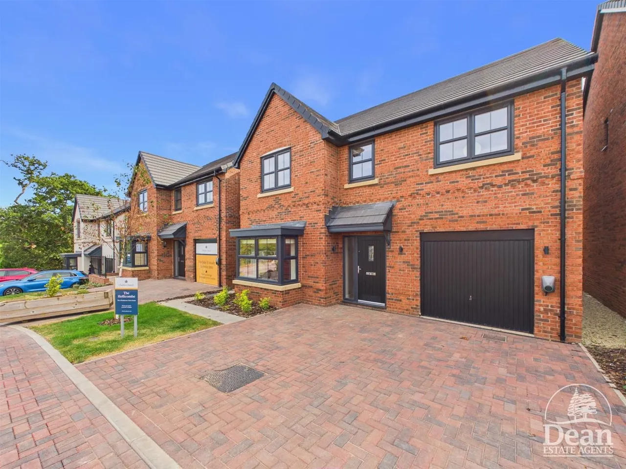 4 bed house for sale — Goldfinch Way, Lydney