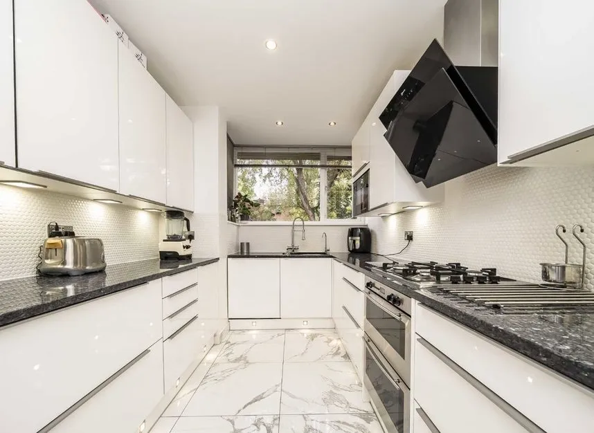 Mallard Place, Strawberry Hill, TW1, photo 4