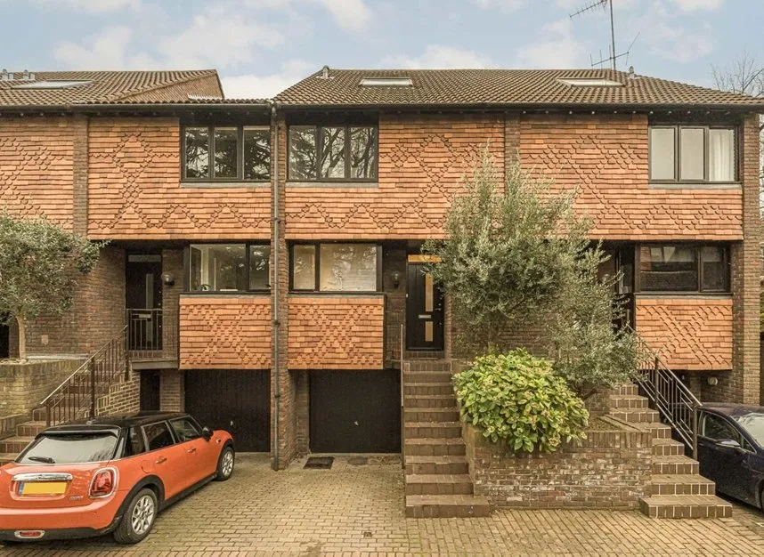 3 bed house for sale, Mallard Place, Strawberry Hill, TW1