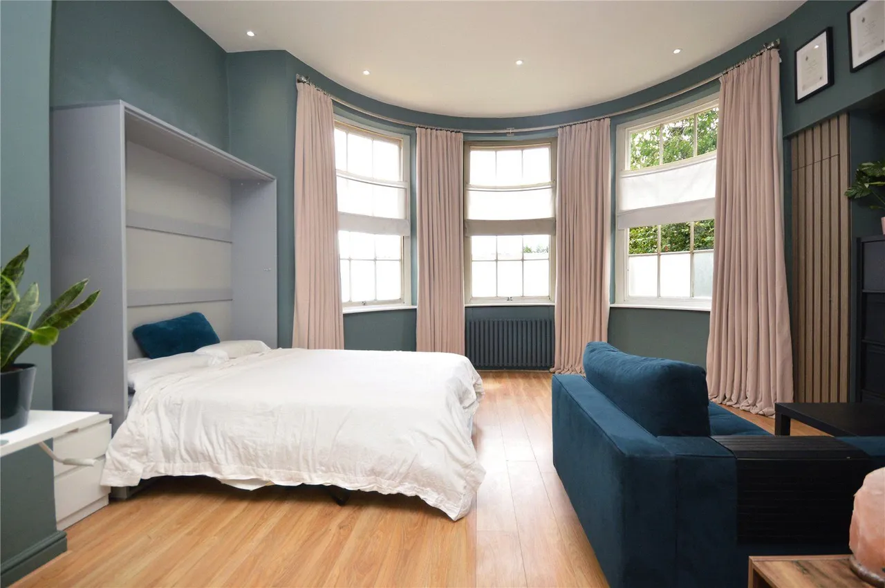 Cockburn Close, Leeds, LS11, photo 5
