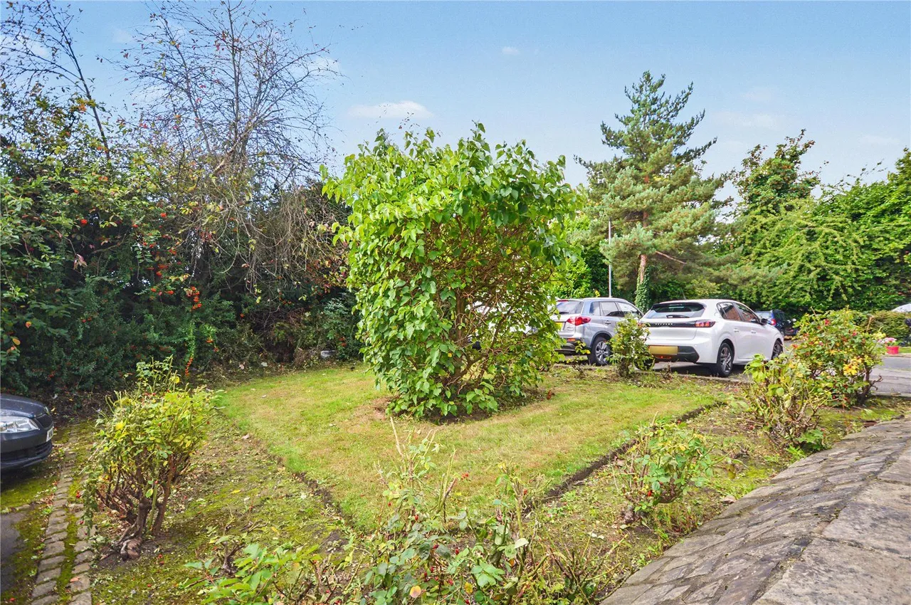 Cockburn Close, Leeds, LS11, photo 14