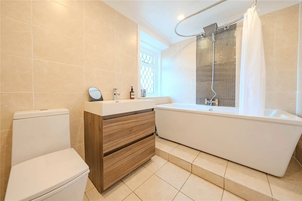 Fartown, Pudsey, LS28, photo 9