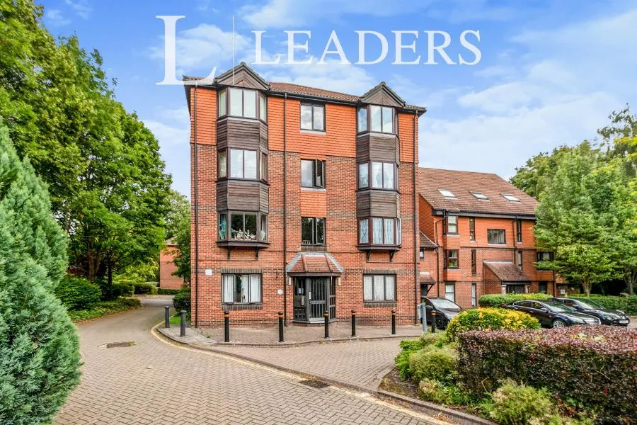2 bed flat to rent, Clowser Close, Sutton, SM1