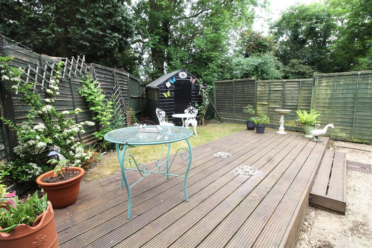 Norman Court, Little Heath, Potters Bar EN6 1HY, photo 6