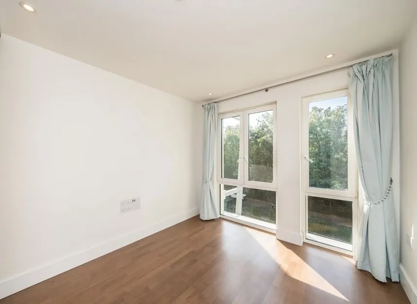 Henry Macaulay Avenue, Kingston Upon Thames, KT2, photo 6