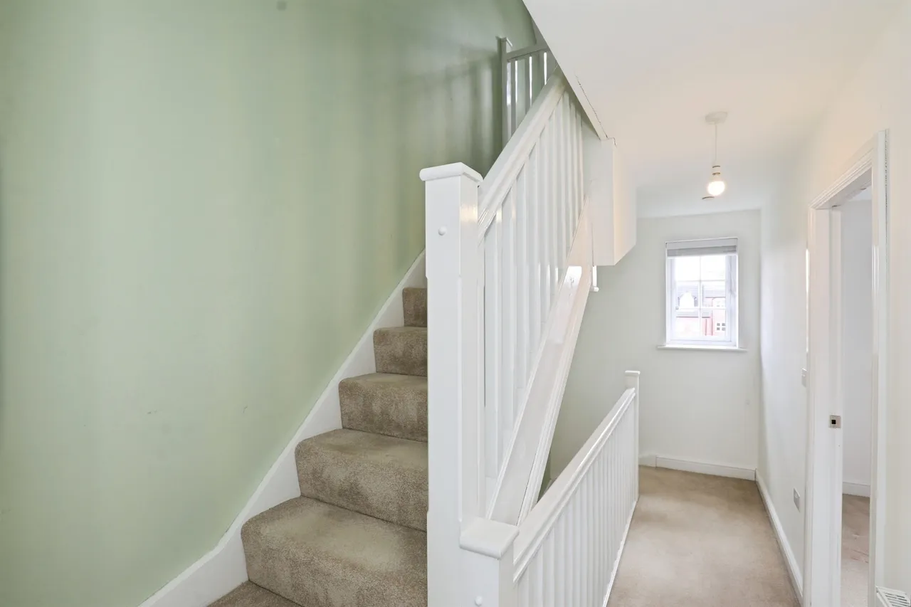 Curzon Avenue, NORTHWICH, photo 4