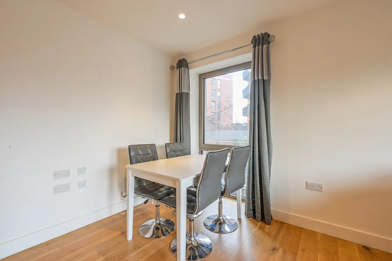 Flat 11, 12 Rathbone Market, Barking Road, London, photo 6