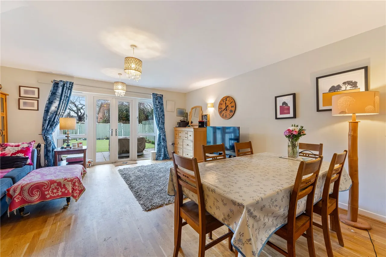 Graham Road, Hampton Hill,, TW12 1AN, photo 3