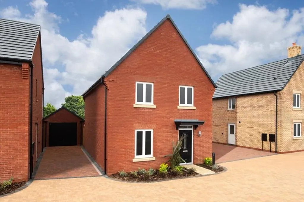 4 bed house for sale, Tansy Road, Corby