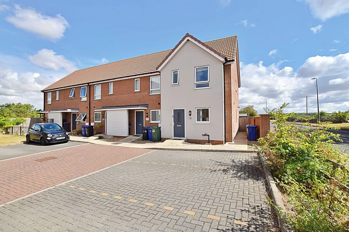 2 bed house for sale, The Meadows, Langworth