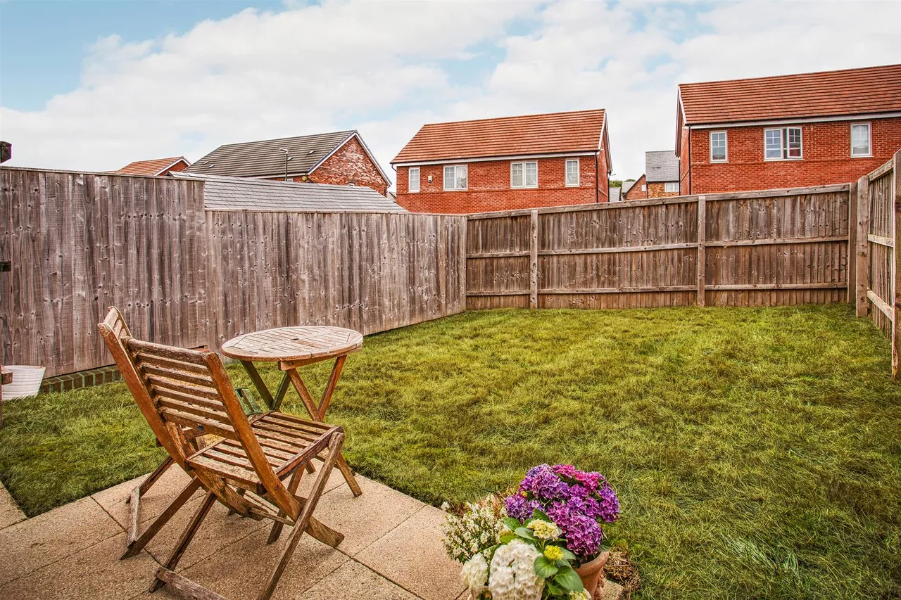 Kinglas Drive, Mickleover, photo 14