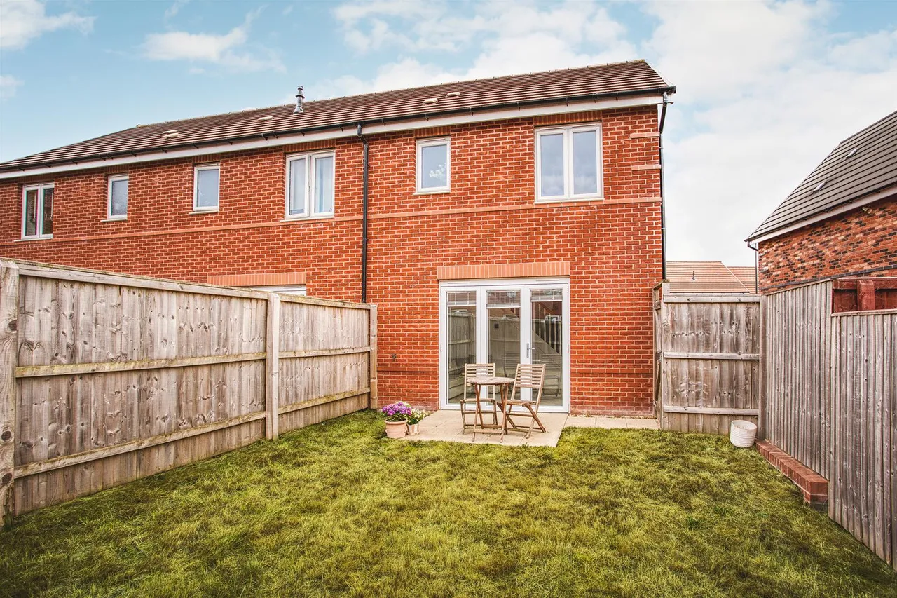 Kinglas Drive, Mickleover, photo 13