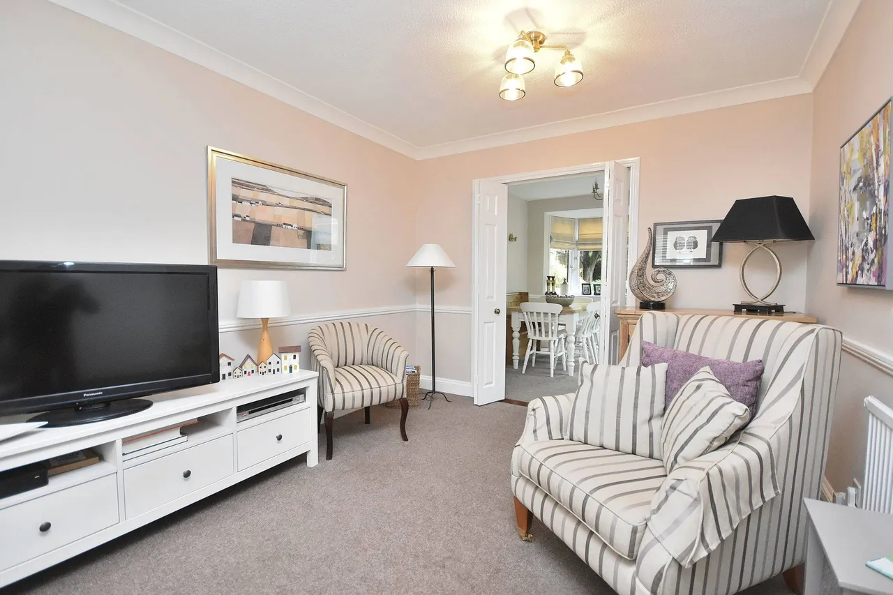 Eastern Avenue North, Northampton, NN2 7AS, photo 9