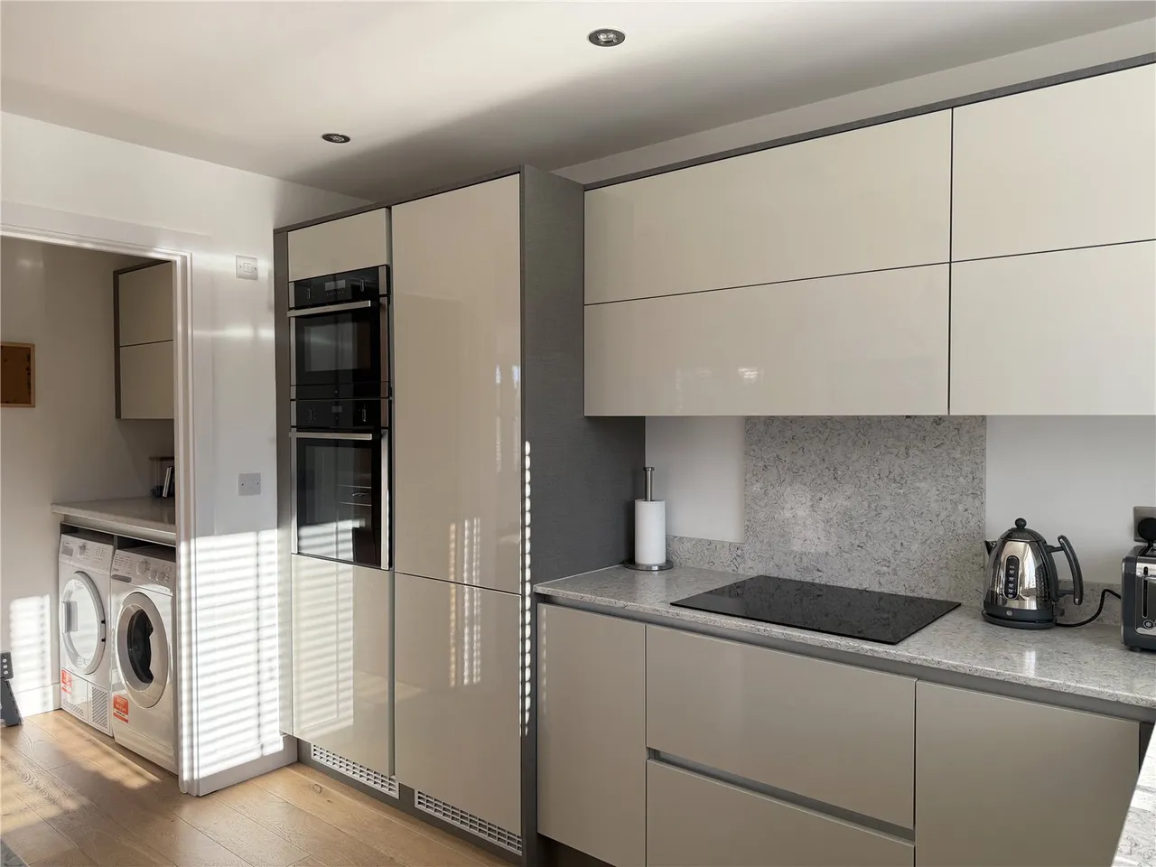 Laurel Lane, St. Leonards, Ringwood, BH24 2LR, photo 8