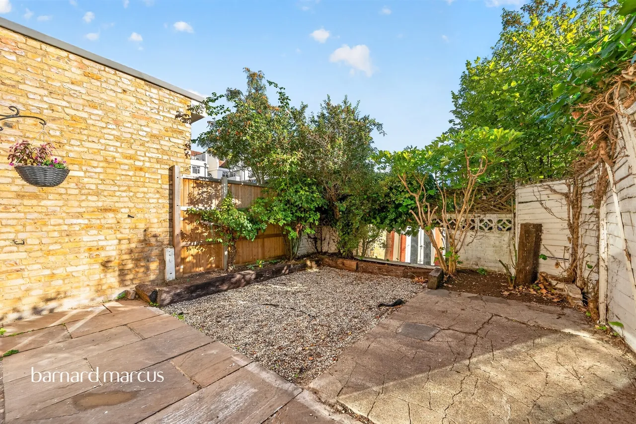 Sussex Road, New Malden, KT3, photo 2
