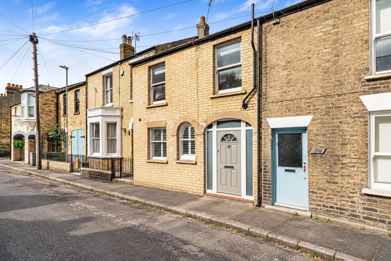 3 bed property for sale, Mawson Road, Cambridge, CB1