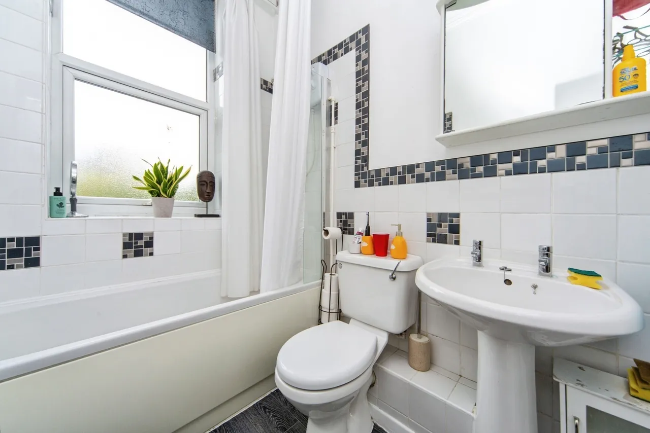 Beresford Road, Prenton, CH43, photo 10
