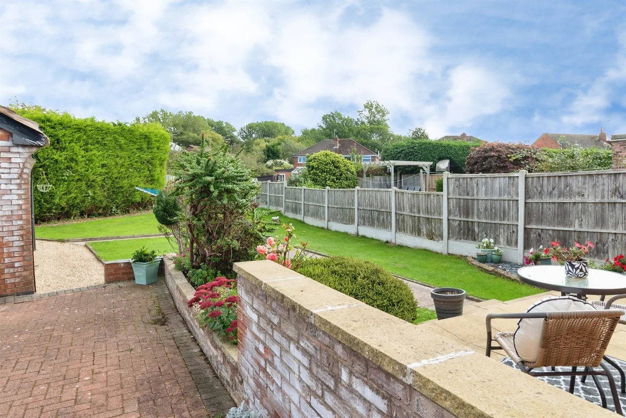 Salisbury Road, Stafford, ST16, photo 2